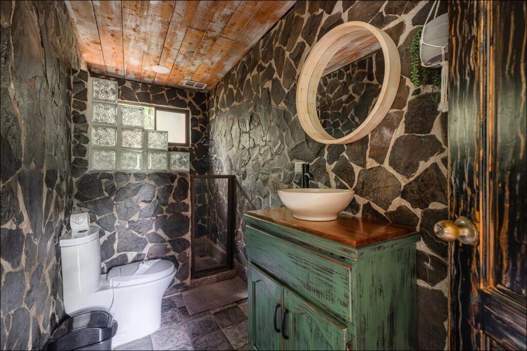 Unicorn Lodge: Direct Riverfront : Unique Experience San Gerardo de Dota Exteriör bild